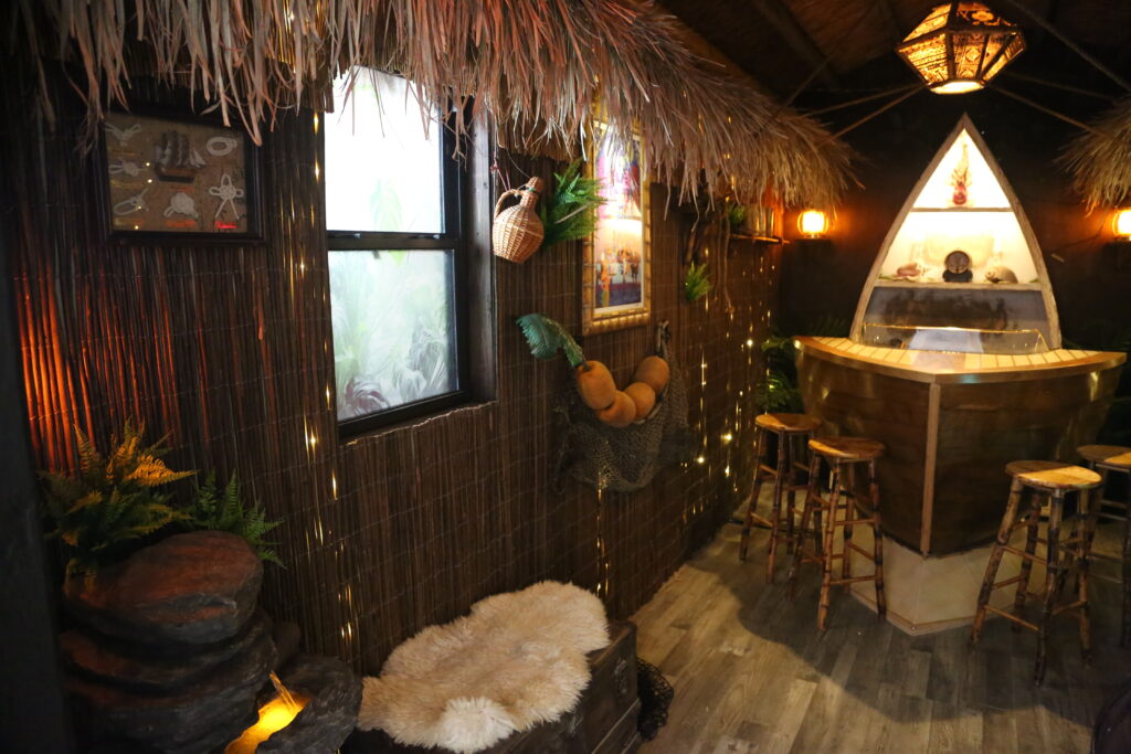 The Captain's Quarters – Tiki Bar